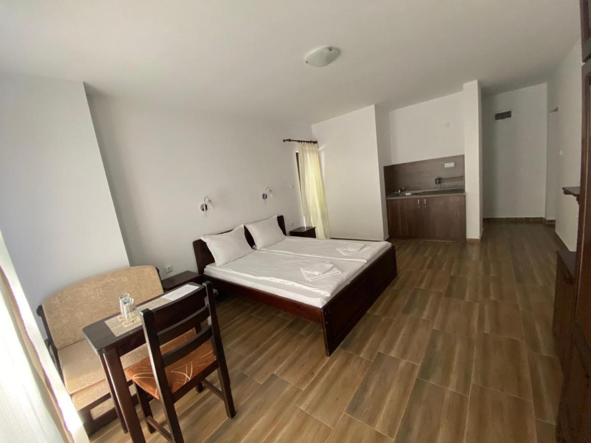 Hotel Complex Magic Of The Rhodopes Bachkovo Exterior foto