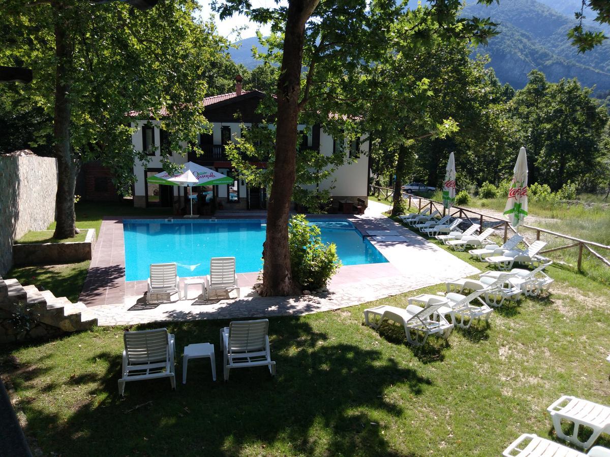 Hotel Complex Magic Of The Rhodopes Bachkovo Exterior foto