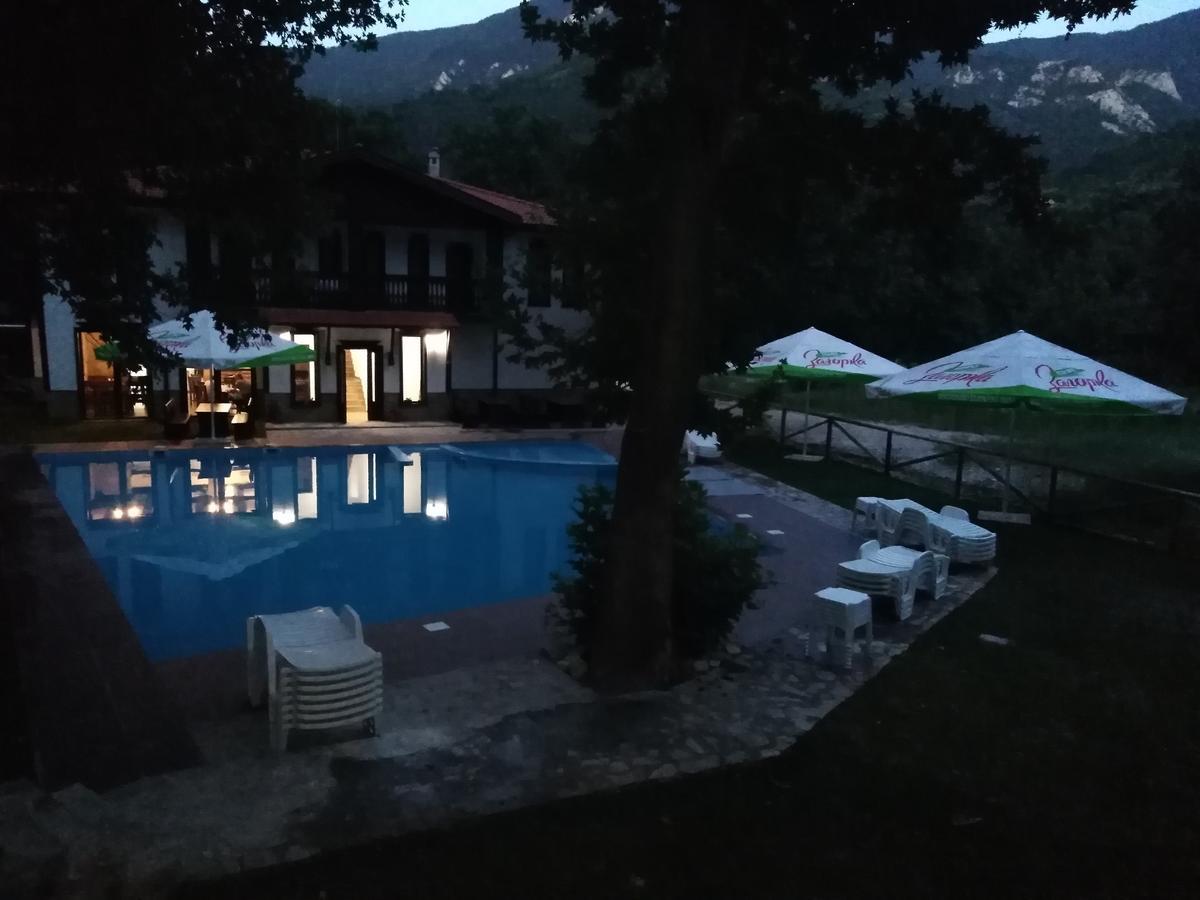 Hotel Complex Magic Of The Rhodopes Bachkovo Exterior foto